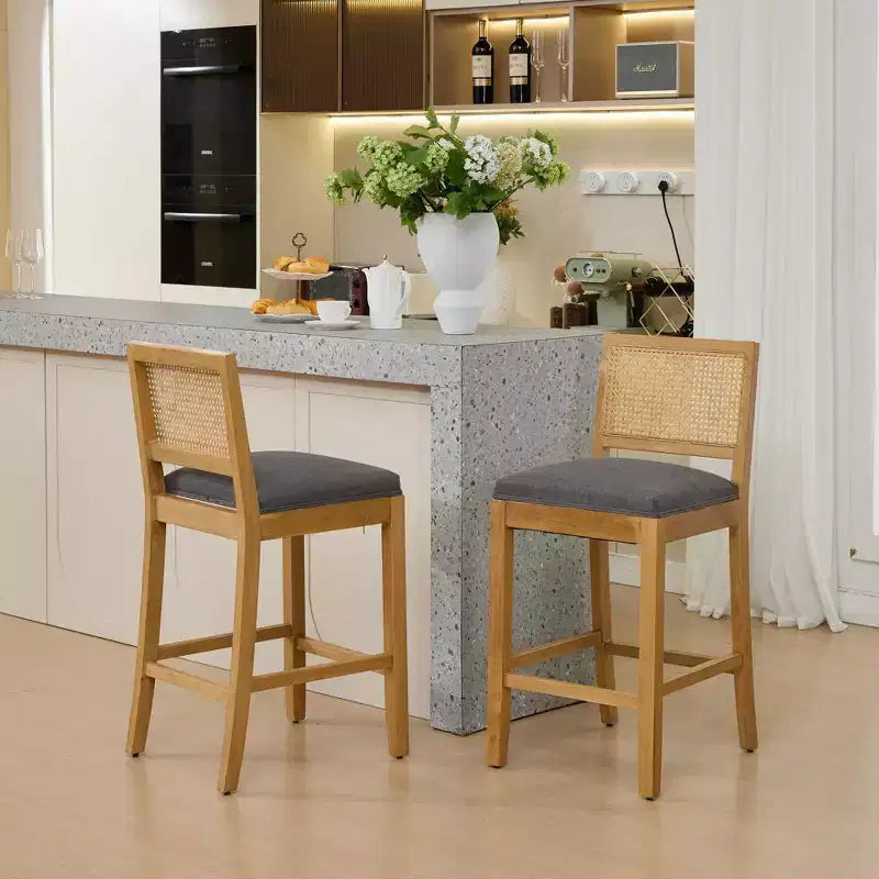 Juego de 2 taburetes de bar de altura de encimera de lino para comedores, sillas sin brazos, taburetes de bar para isla de cocina con respaldo de ratán