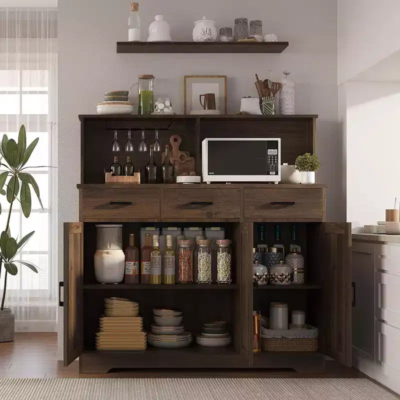 Aparador rústico con soporte para microondas, armario de almacenamiento con cajones y estantes, mueble de barra de café con vitrina
