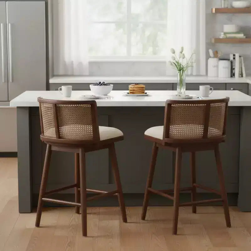 Juego de 2 Taburetes Altos de Madera con Respaldo de Ratán, Sillas de Mostrador Tapizadas en Beige para Isla de Cocina, Bar en Casa o Restaurante